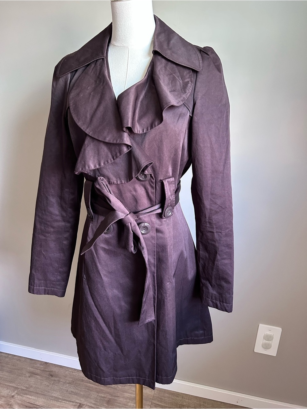 Women’s Ruffle-Front Trench Coat chocolate brown neutral capsule timeless classy